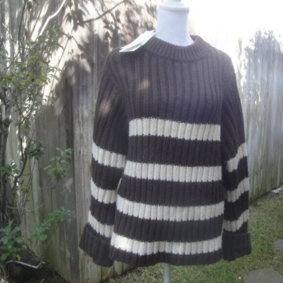 NEW Zara Sweater Women's XS Brown and Cream Striped Bulky Pullover - Picture 2 of 7